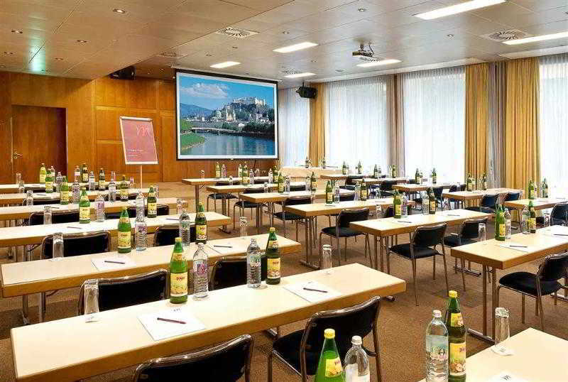 Dorint City-Hotel Salzburg Bagian luar foto